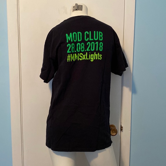 👕 👕 Lights Concert T-Shirt - Picture 2 of 3